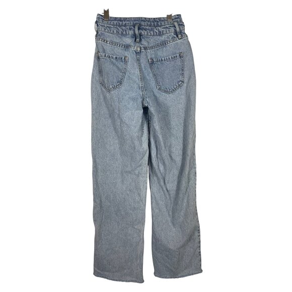 Fashion Nova Light Wash High Waisted Wide Leg Jeans Attached Belt Womens JR Sz 1 - Picture 3 of 8